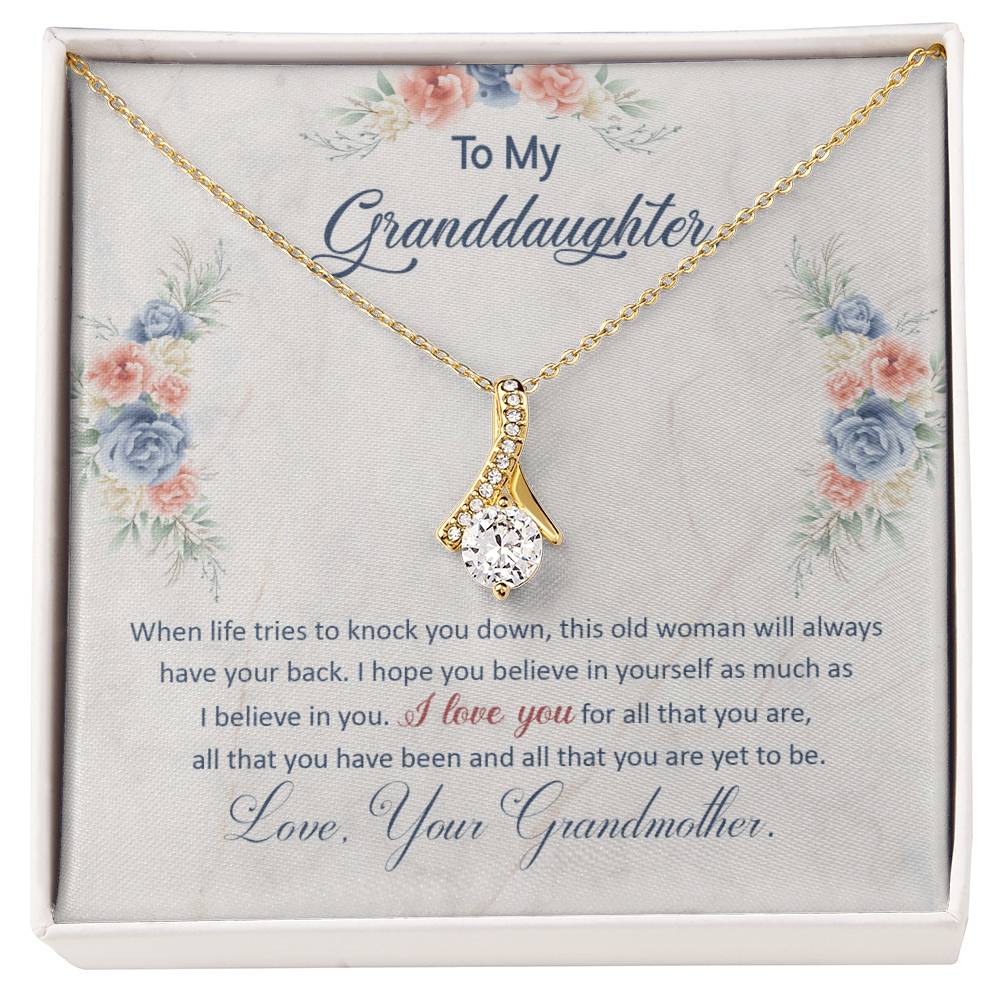 To My Granddaughter, This Old Woman Will Always Have Your Back - Alluring Beauty Necklace