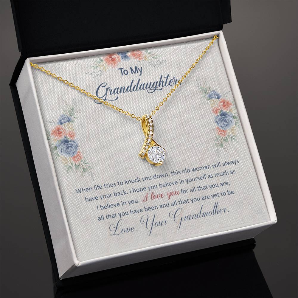 To My Granddaughter, This Old Woman Will Always Have Your Back - Alluring Beauty Necklace