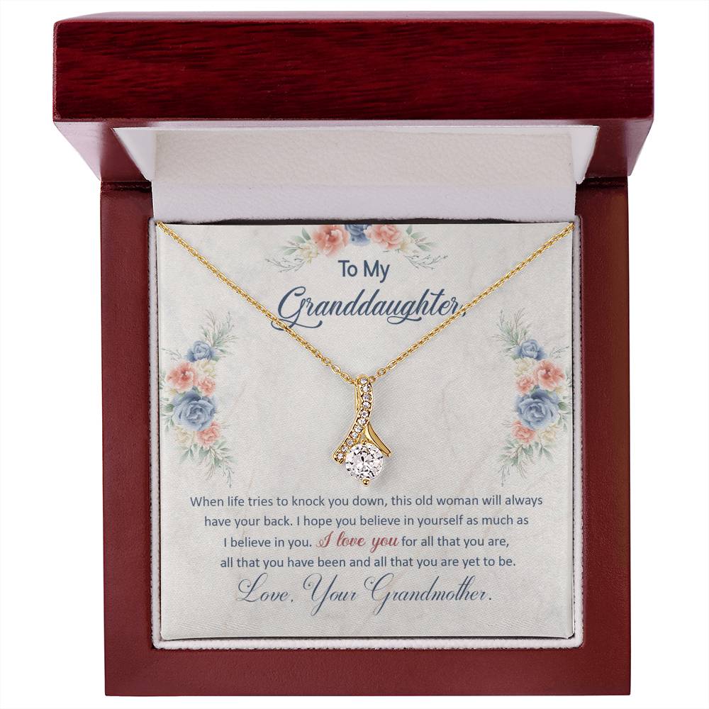 To My Granddaughter, This Old Woman Will Always Have Your Back - Alluring Beauty Necklace